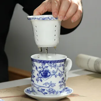 Retro Ķīnas Zila Balta Porcelāna Tējas Tasi, kas ar Apakštase Vāku Infuser 260ml Keramikas Teacup ar Tējas Filtra tējas tases